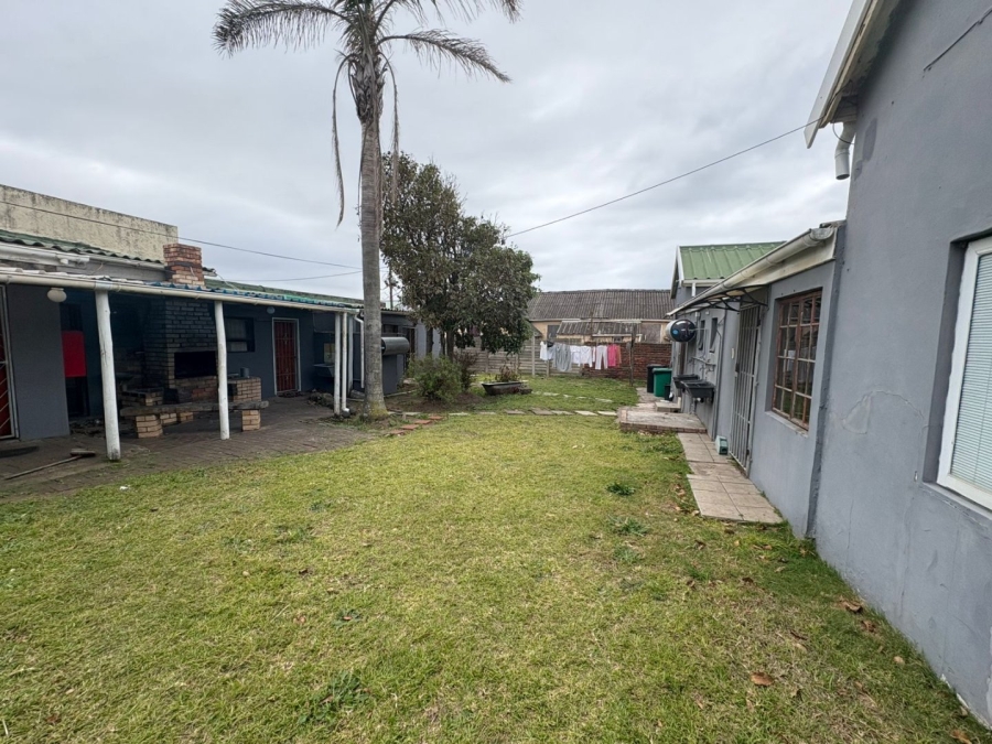 10 Bedroom Property for Sale in Quigney Eastern Cape